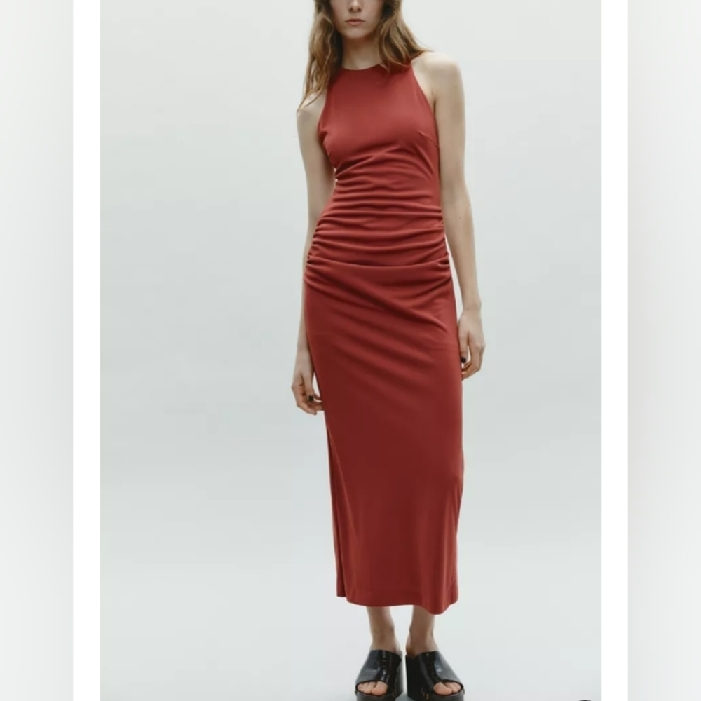 Zara Sleeveless Midi Dress in Rust